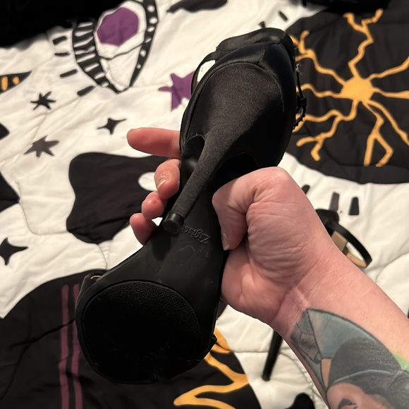 Black Formal Heels - Picture 5 of 5